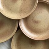 Lot de 10 assiettes en grès tacheté marron