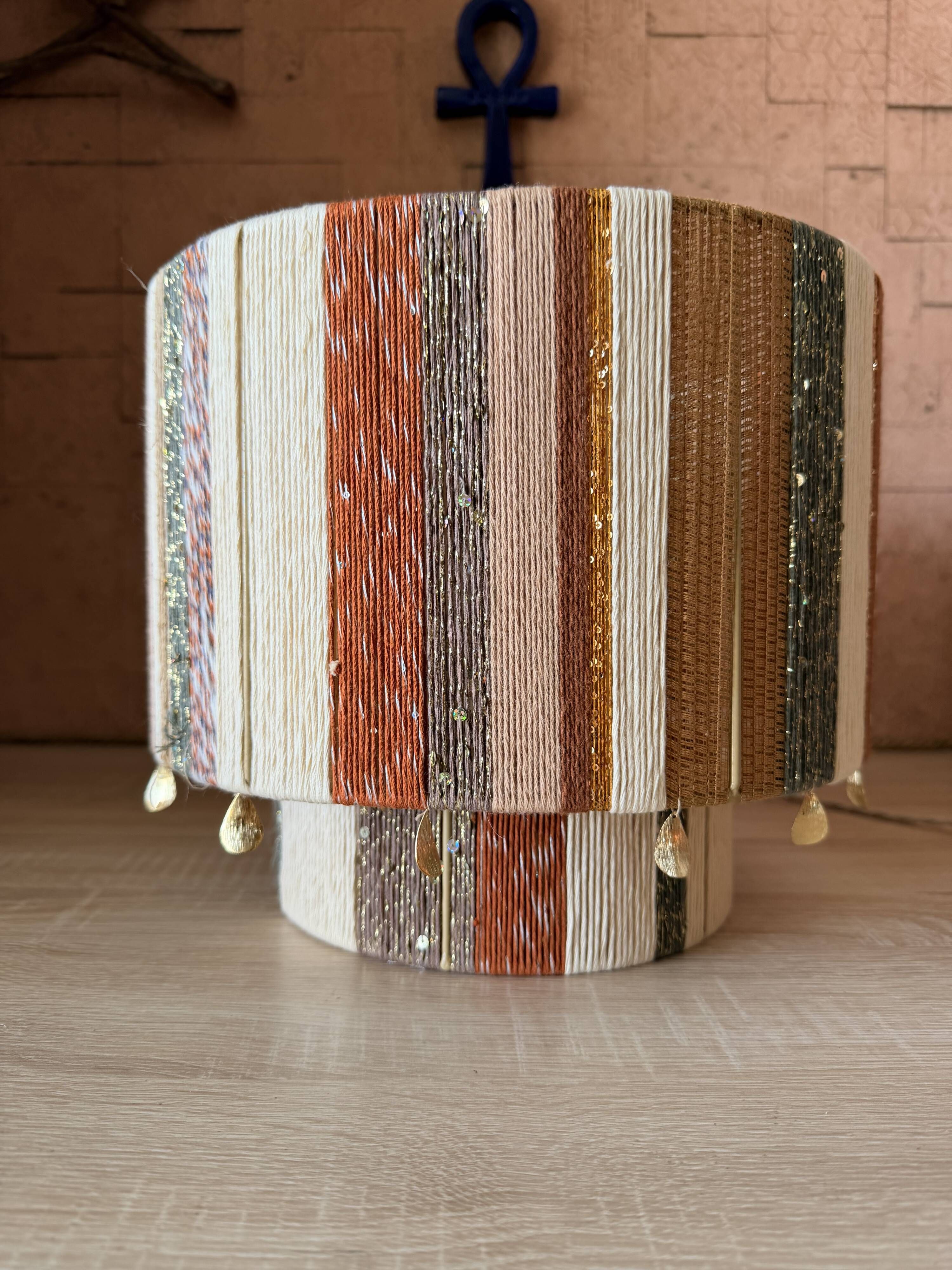 Table lamp