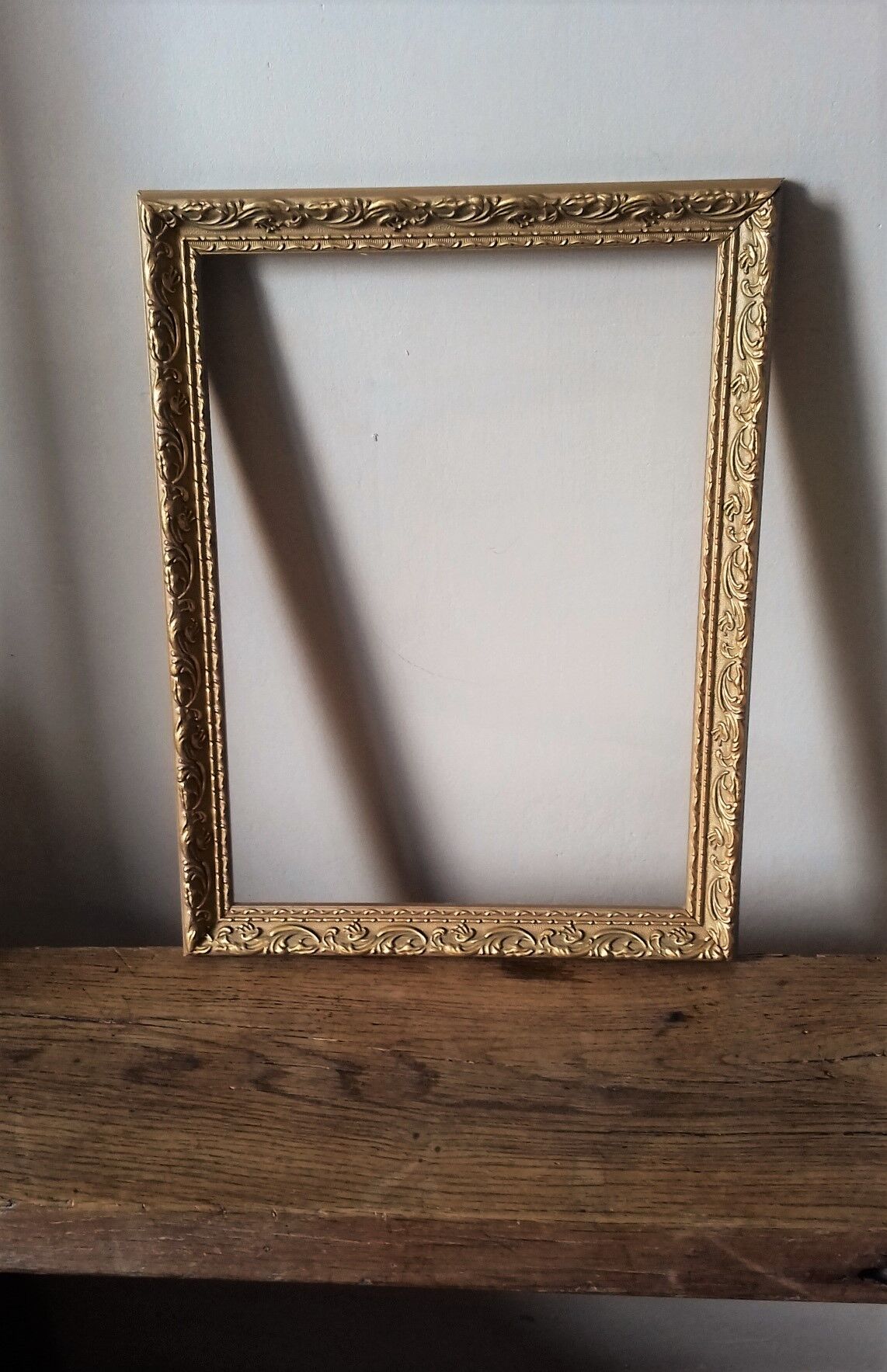 Frame wood gilding leaves