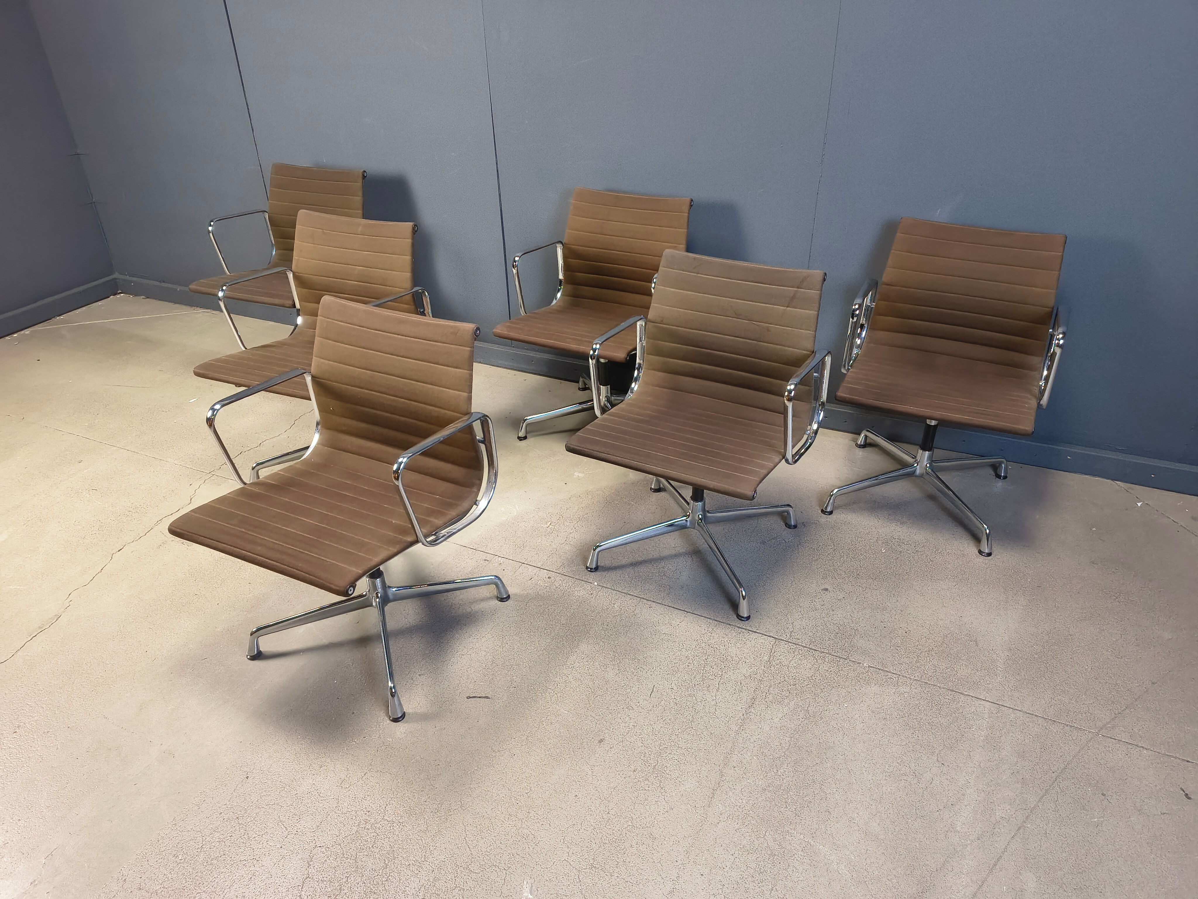 Pair of vintage Eames for Herman Miller EA108 alu range office/desk chairs, 1980