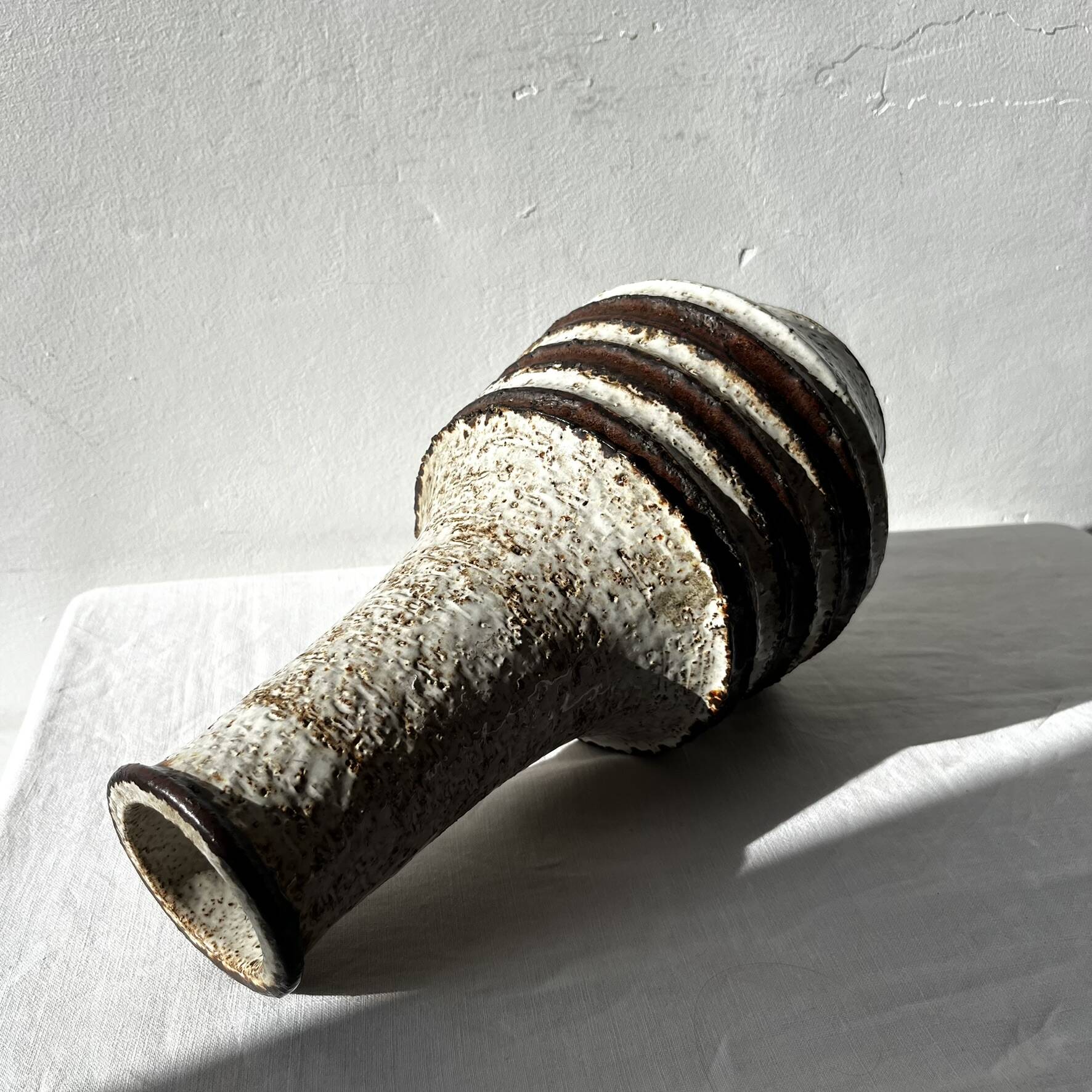 Vintage ceramic vase - brutalist / mid-century style