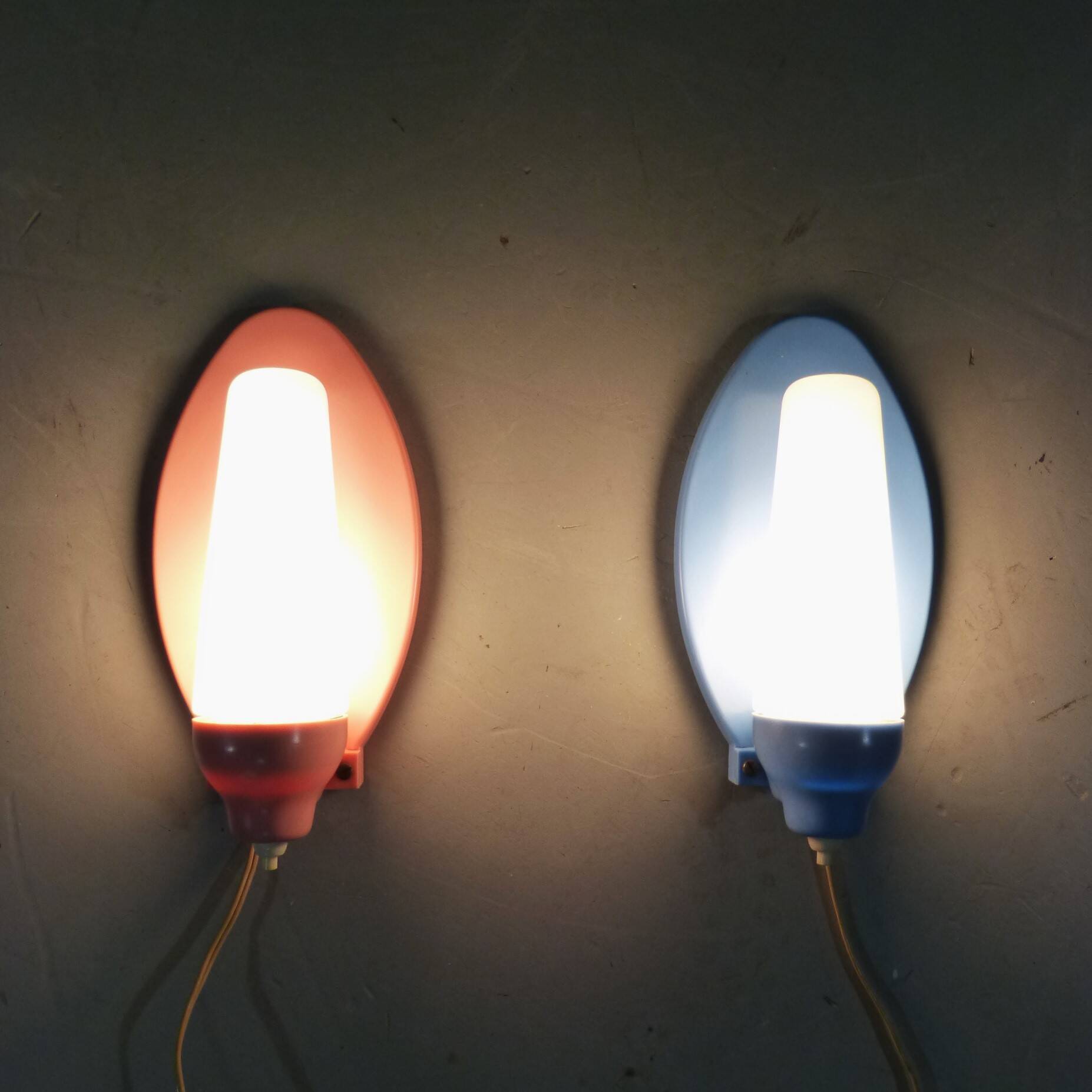 2 Wall lamps pink & blue 1950’s