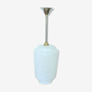 White glass hanging lamp