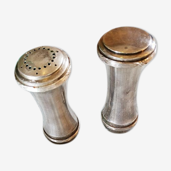 Silver pepper shaker set