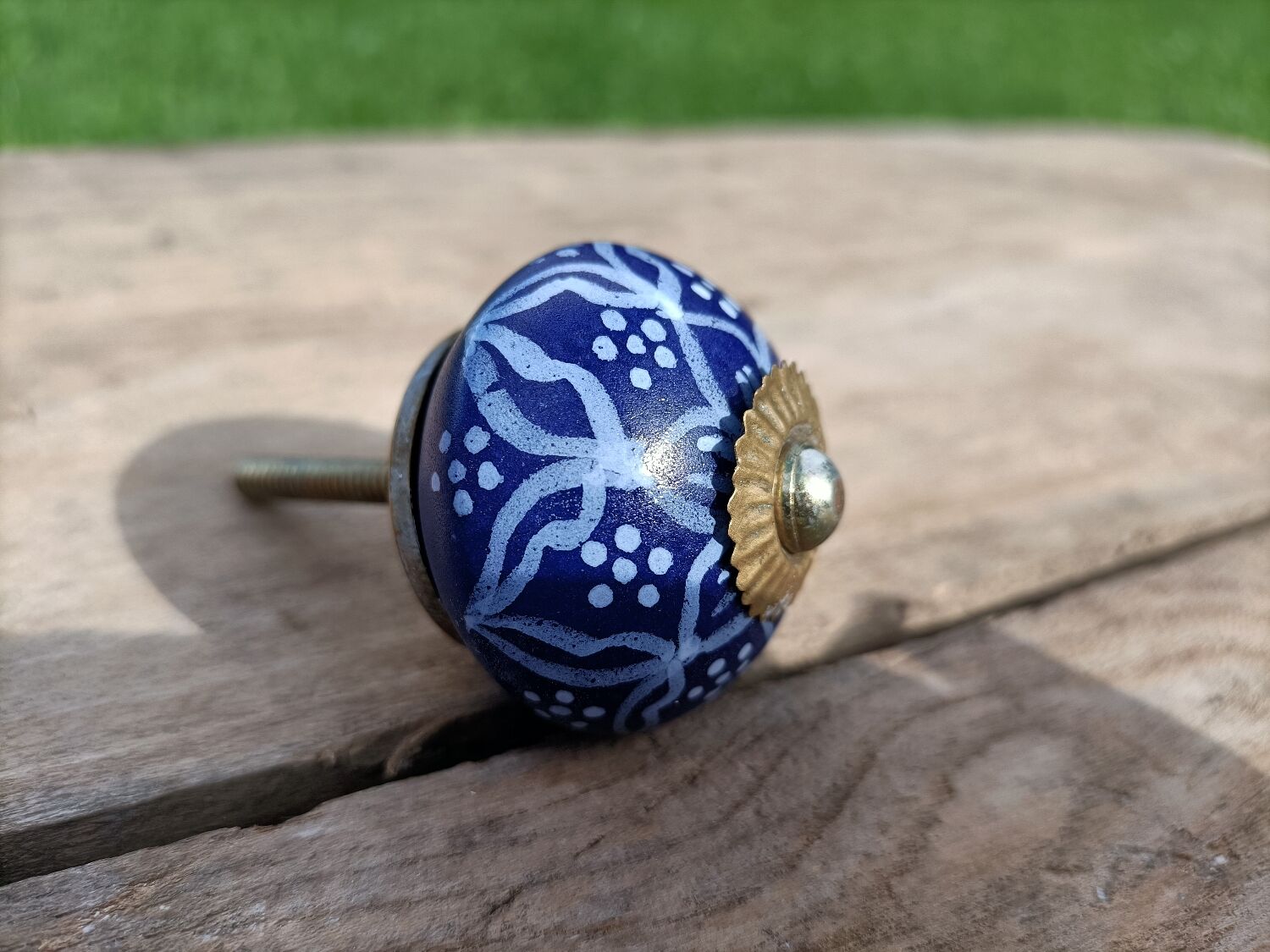 Genuine stoneware door knobs