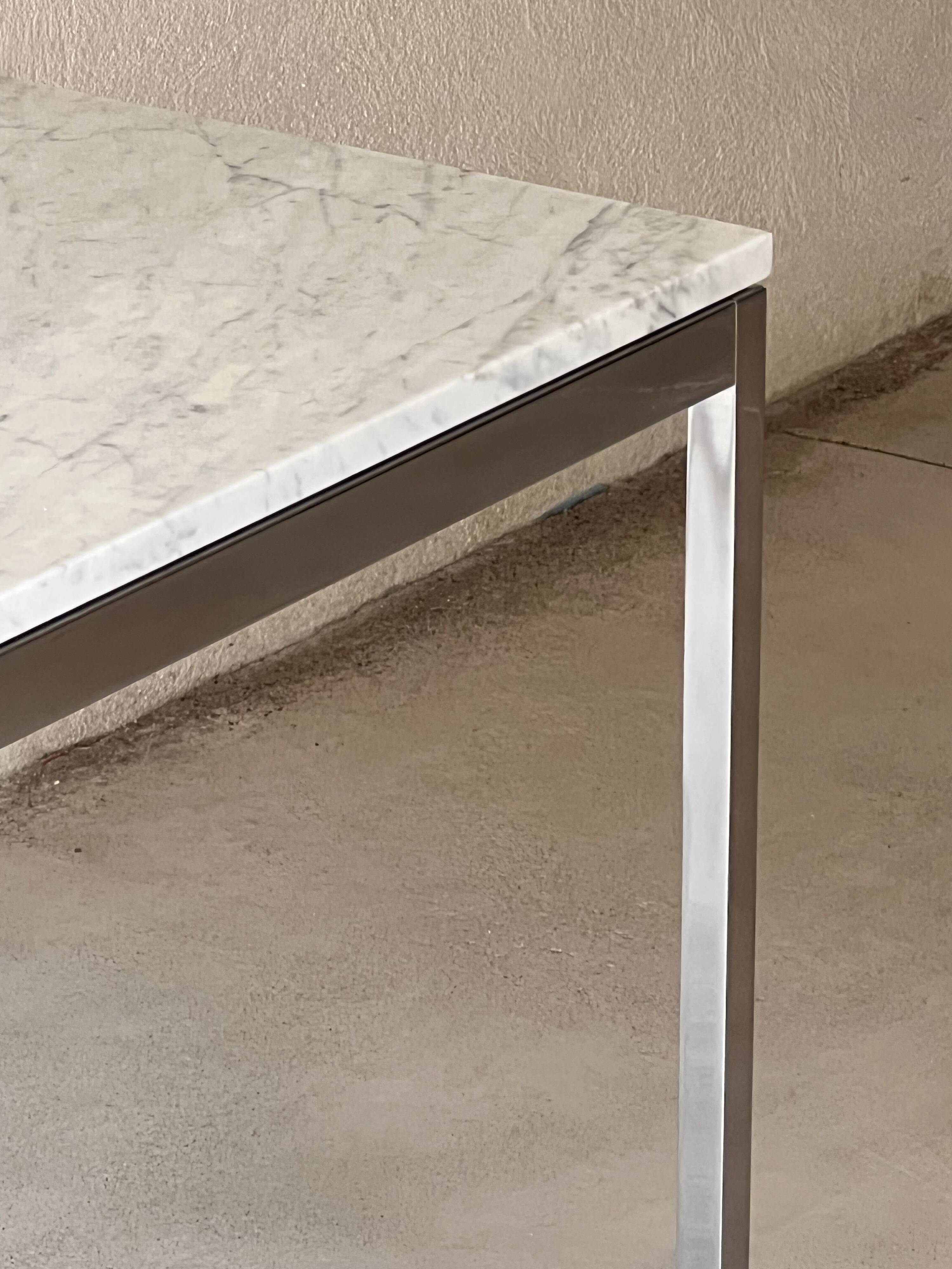 Table à manger dans le style de Knoll, Italie années 90