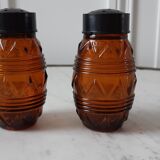 Duo of salt shaker, pepper in amber glass 70s