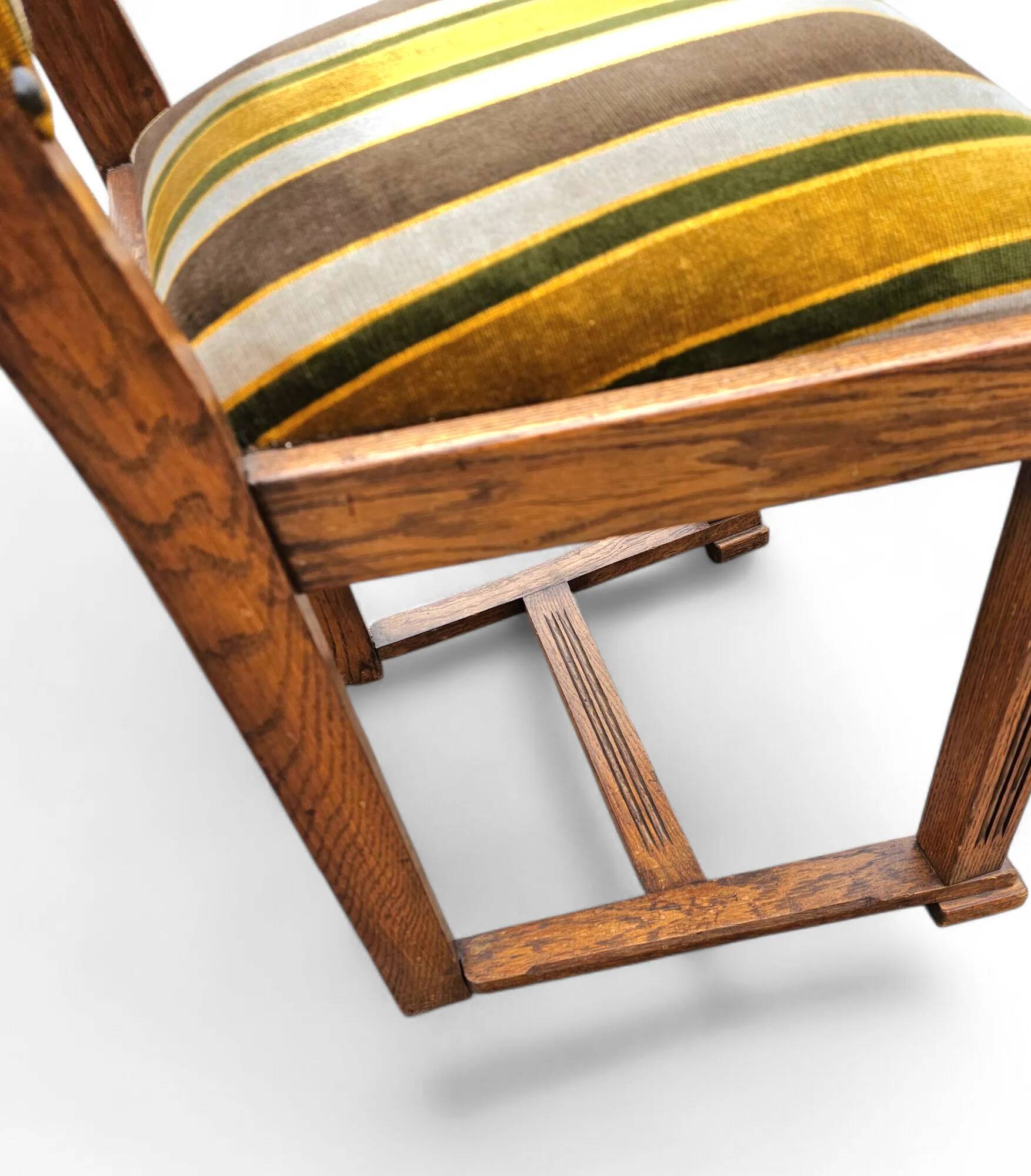 4 x Swedish / Oak Neoclassic / Grace / Dining Chairs