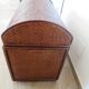 Vintage-coffre rangement-bombé-rotin tressé-années 70-teinte acajou