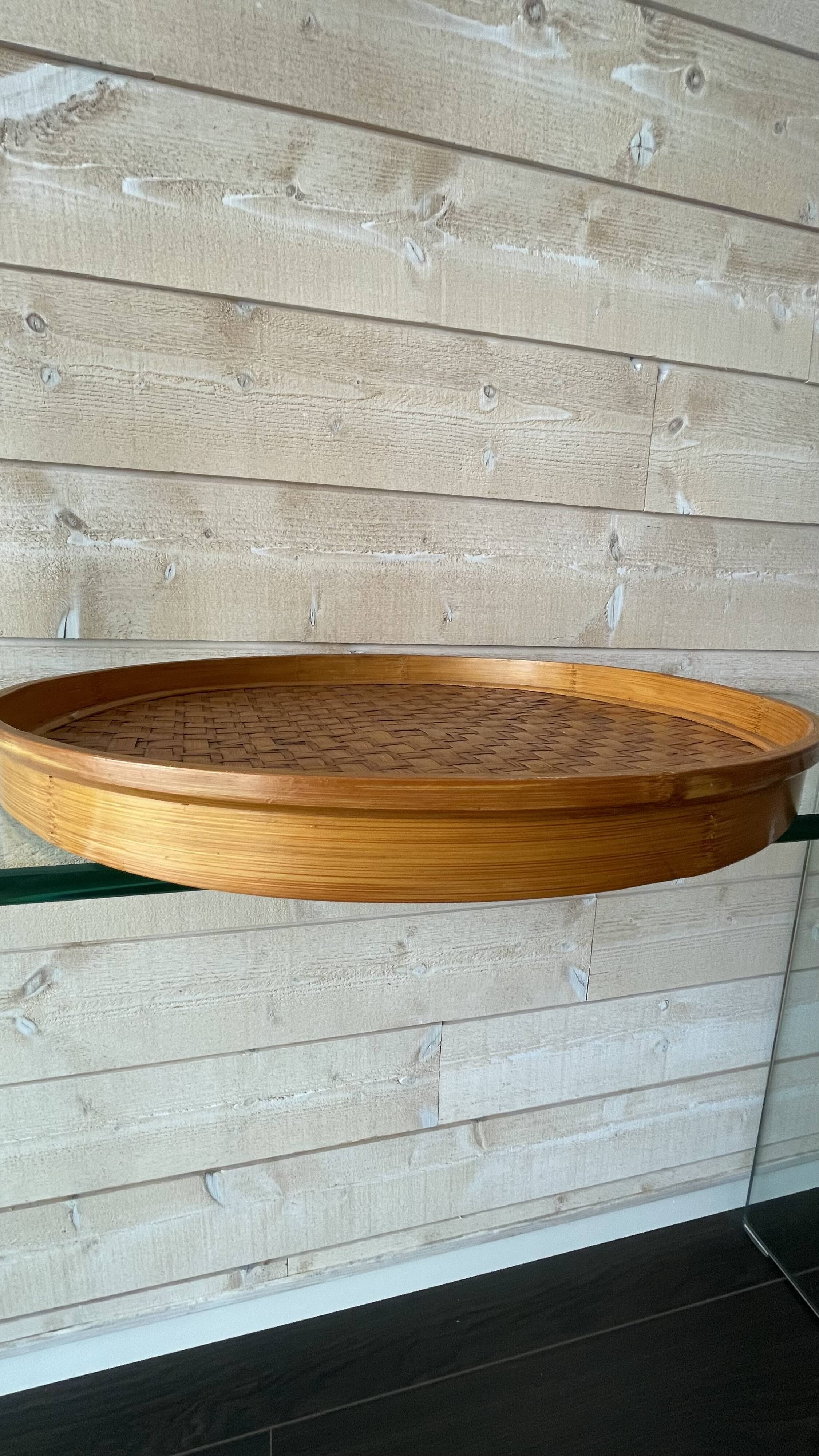 Round serving tray in vintage bamboo