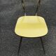 Chaise formica jaune canari