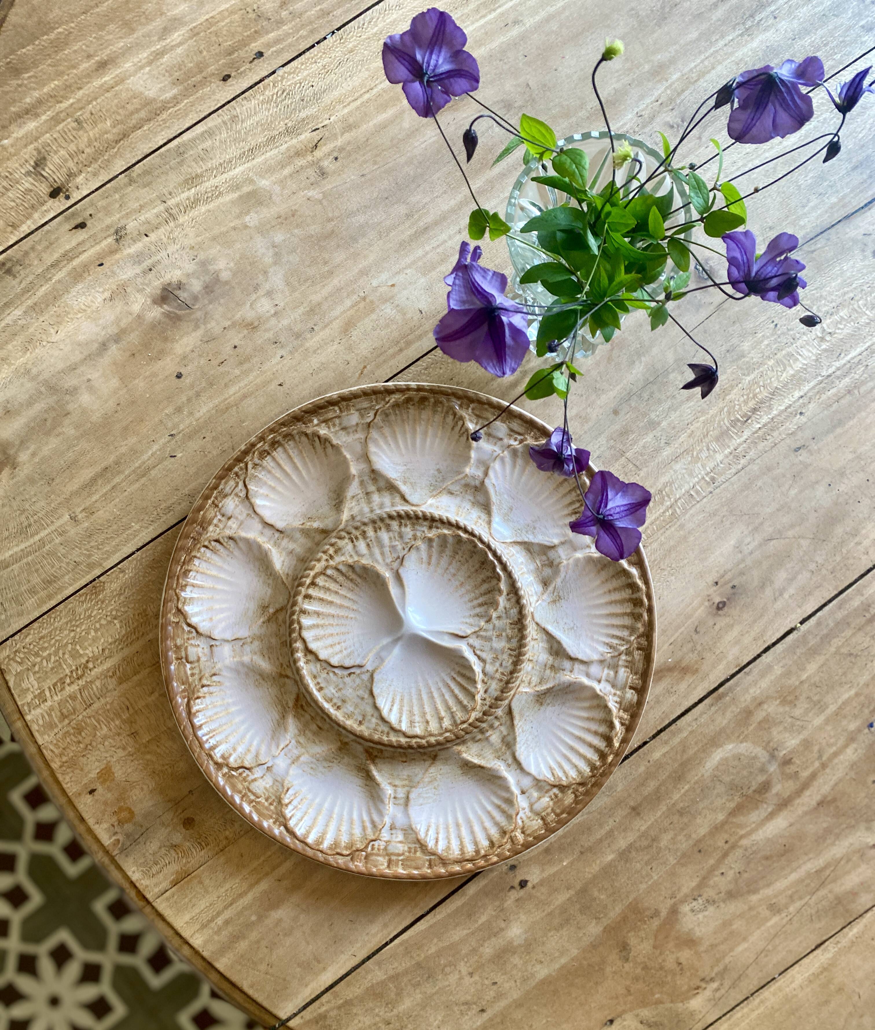 Vintage oyster dish from the Longchamp factory