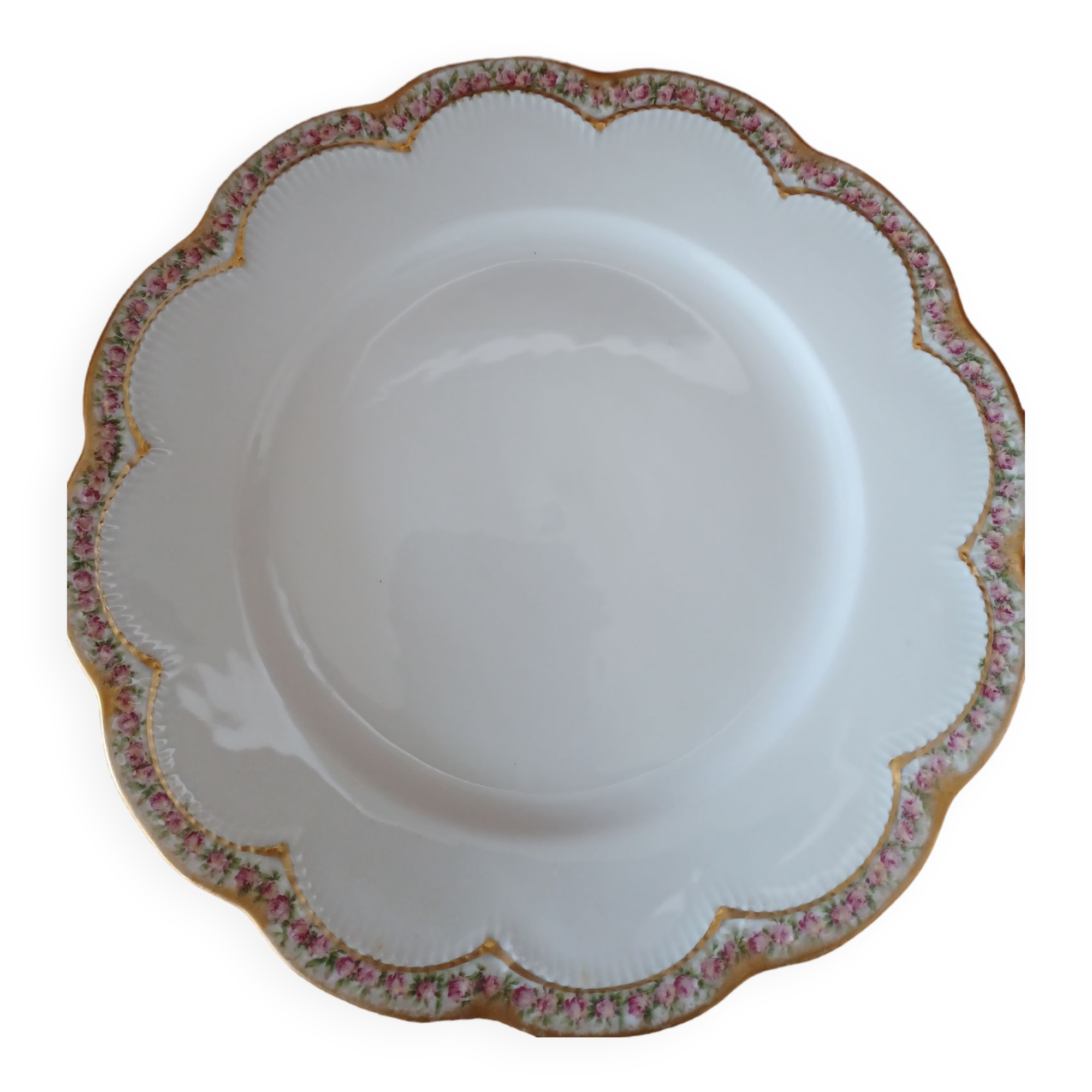 Haviland porcelain plate, contour decorations in floral garland.