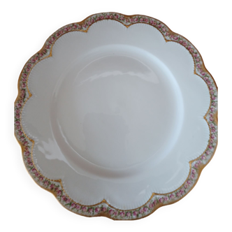 Haviland porcelain plate, contour decorations in floral garland.
