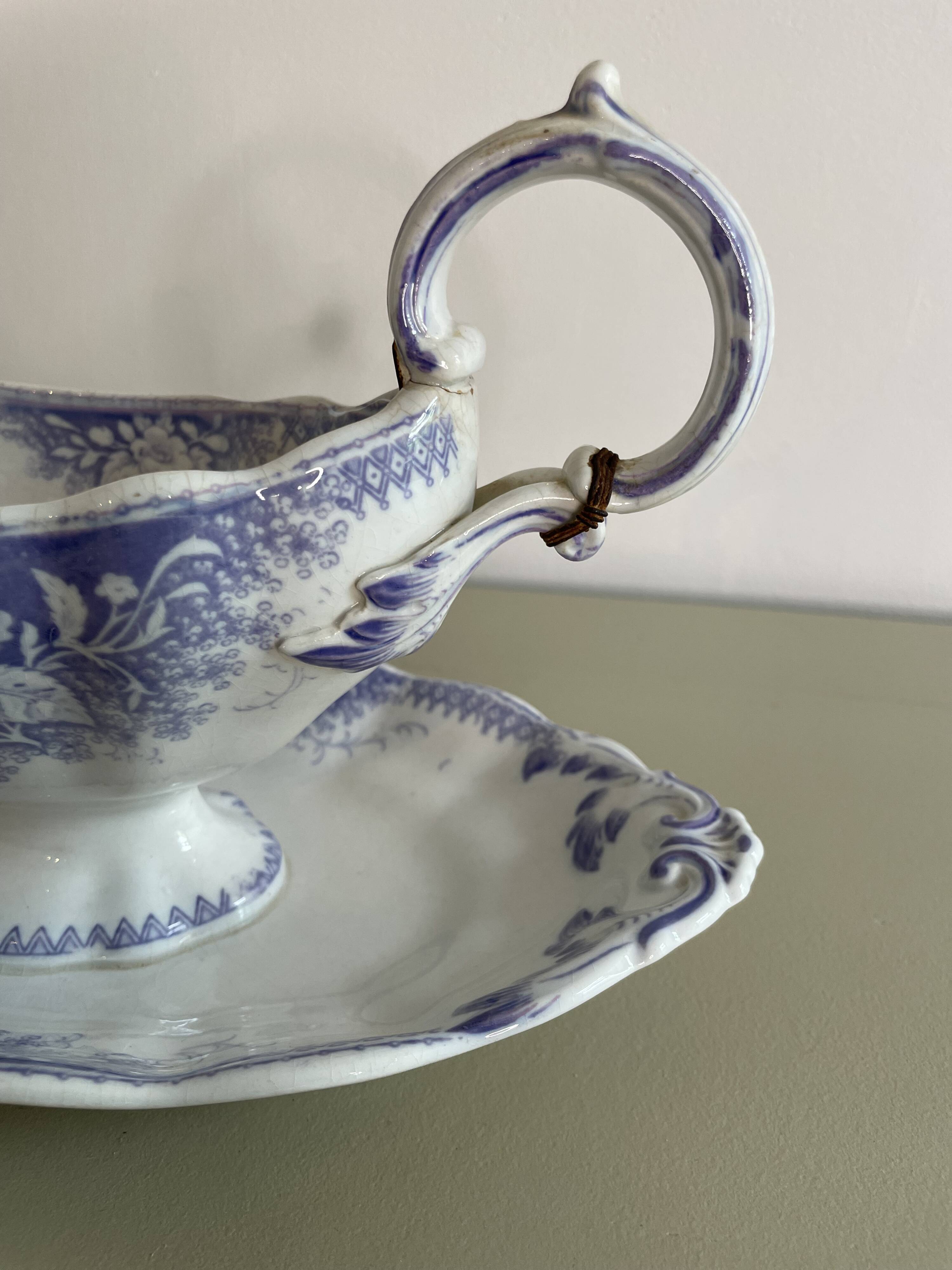 Sauce boat in blue iron earth Sarreguemines model Carmen