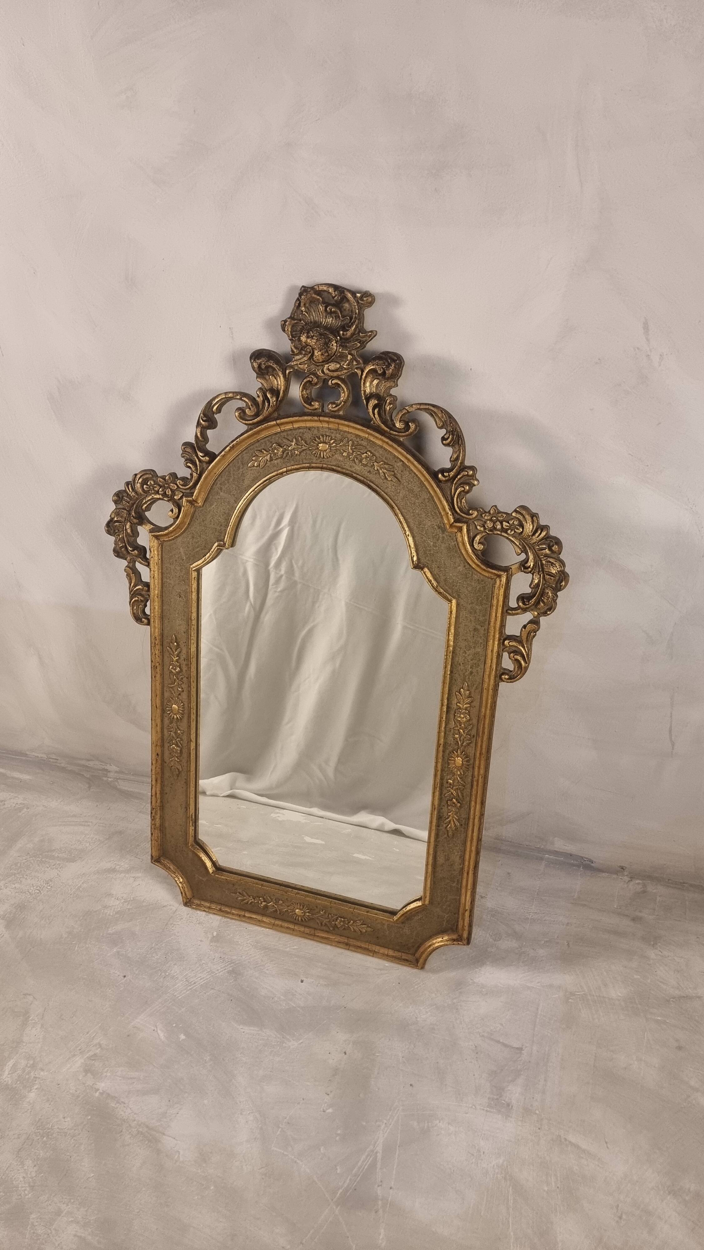 Vintage Gold Victorian Style Wood Wall Mirror