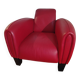 Fauteuil club design contemporain en cuir rouge – pièce sculpturale