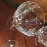 Suite of 8 crystal wine glasses