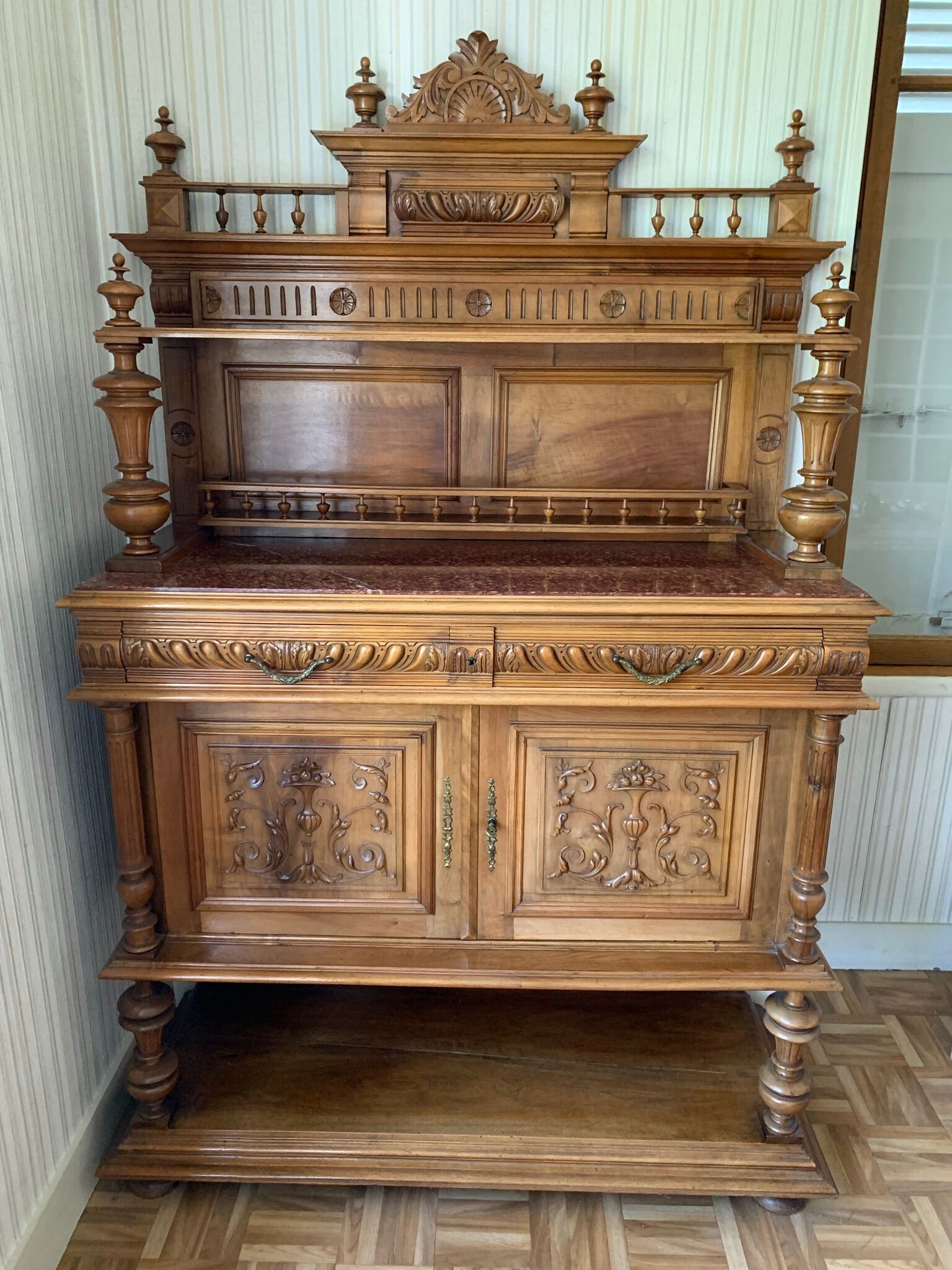 Buffet Henri II in walnut