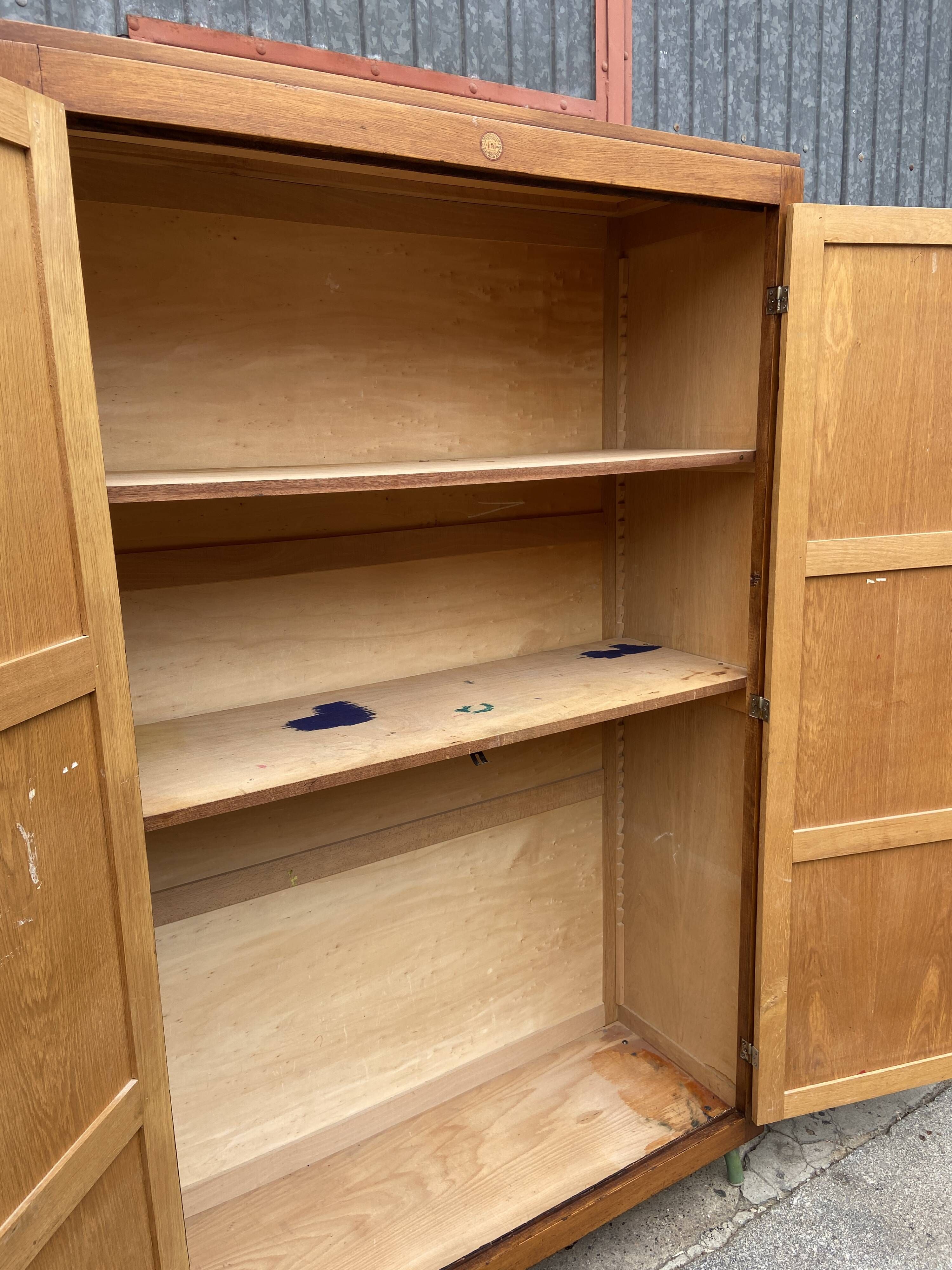 Mid century mullca type school cabinet by the manufacturer delagrave 60s-70s