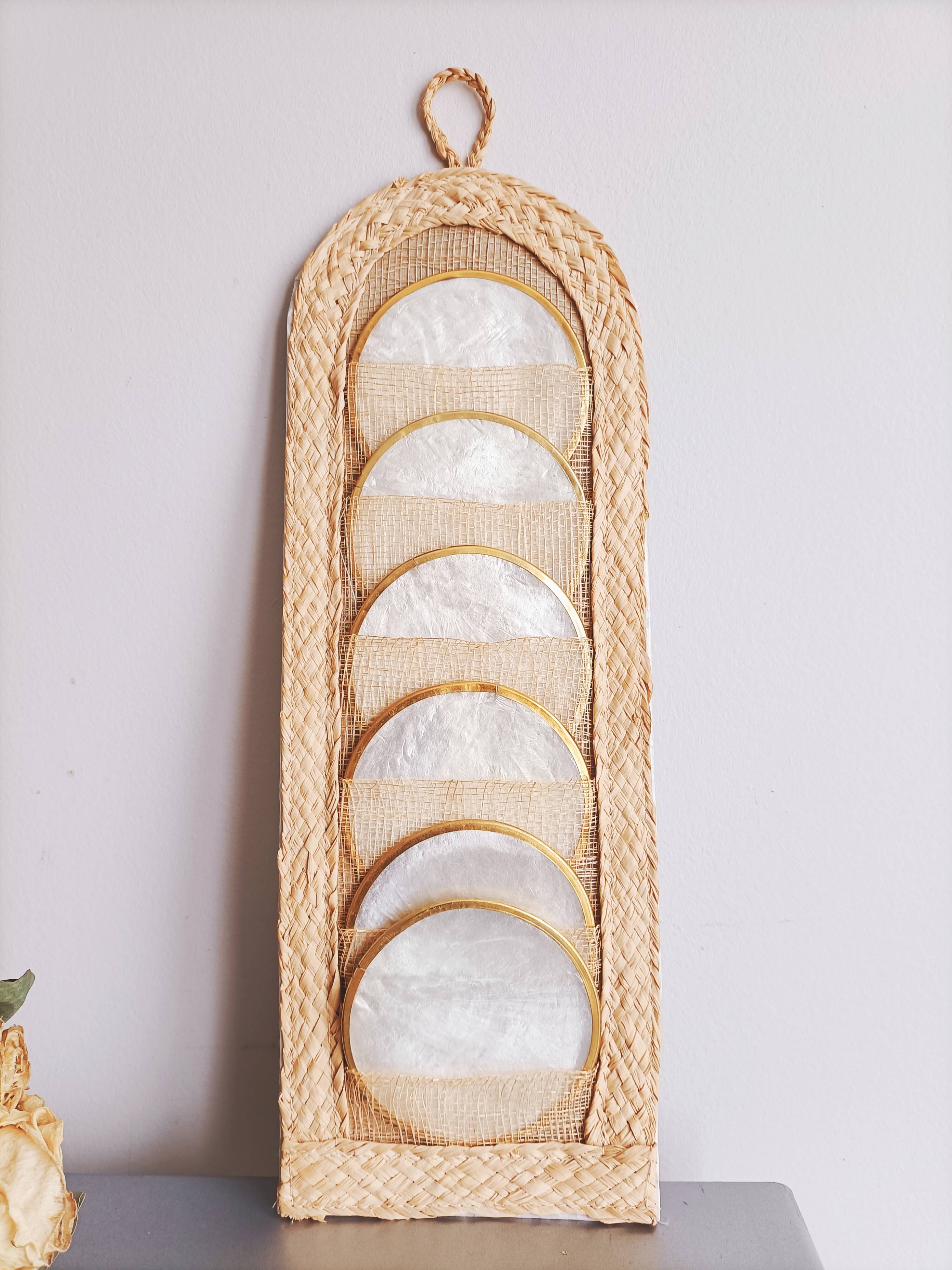 Mother-of-pearl coaster its support