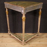 Encoignure italienne laquée du XXe siècle de style Louis XVI