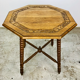 Table sculptée en bois antique à 8 côtés