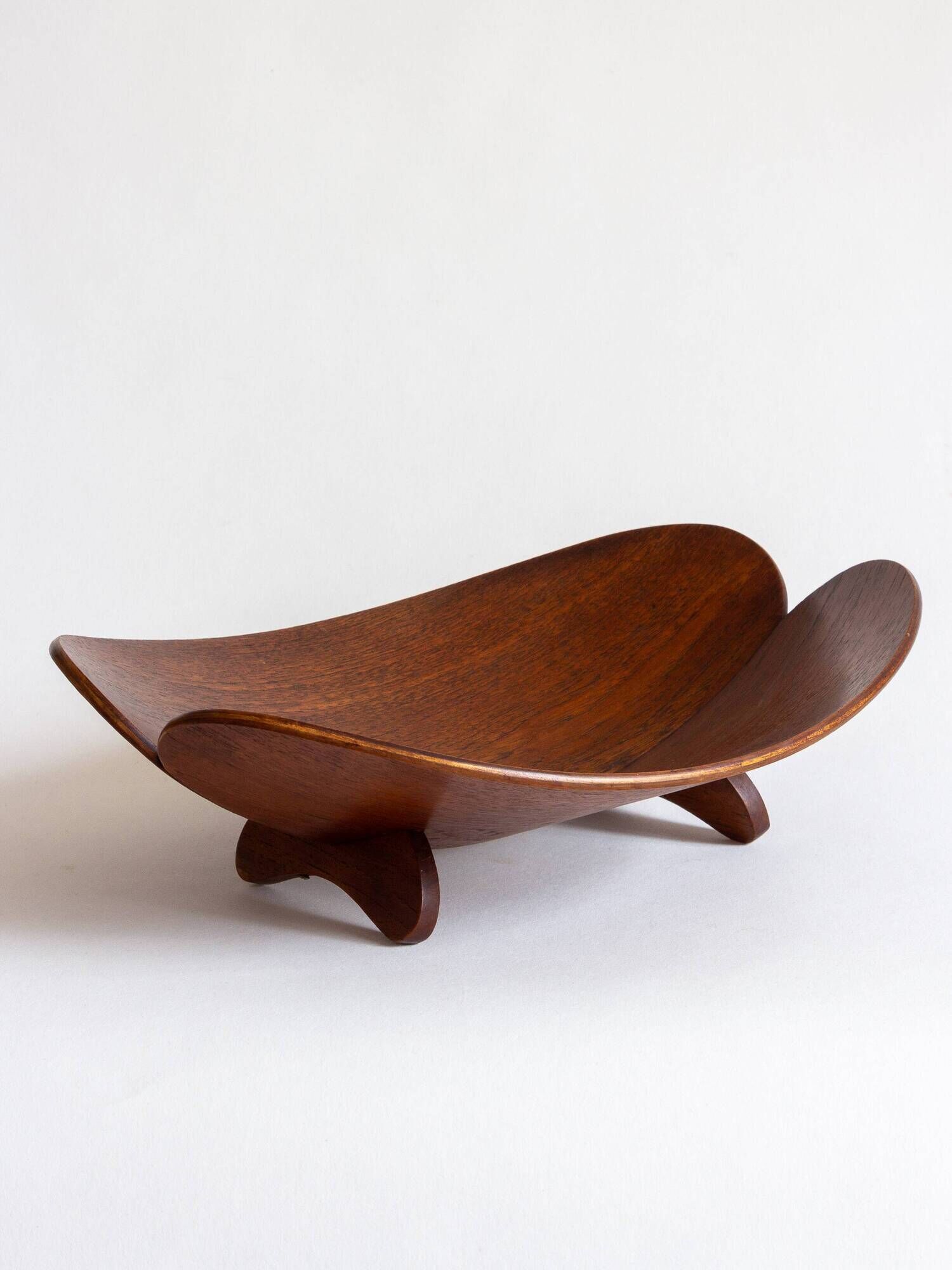 Scandinavian plywood fruit basket, 1960s