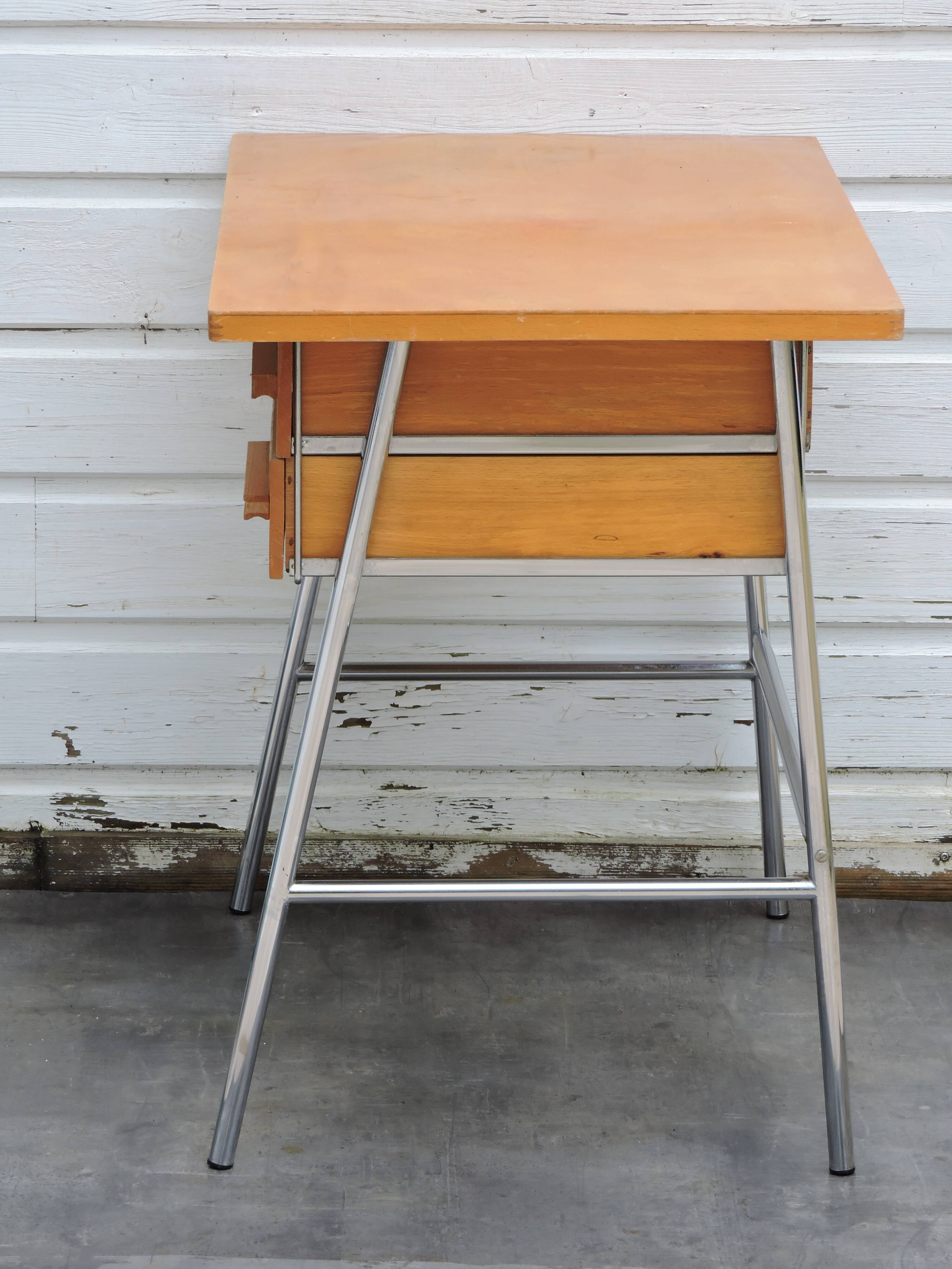 Bureau vintage en bois et tube chromé