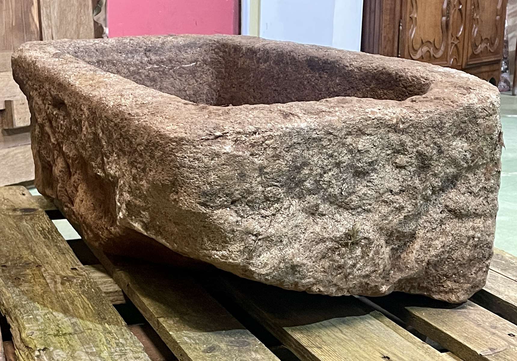 Breton granite trough XIXth -88x49cm
