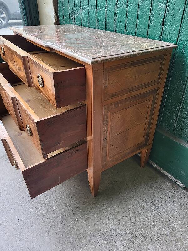 LOUIS XVI STYLE MARQUETRY 3-DRAWER CHEST