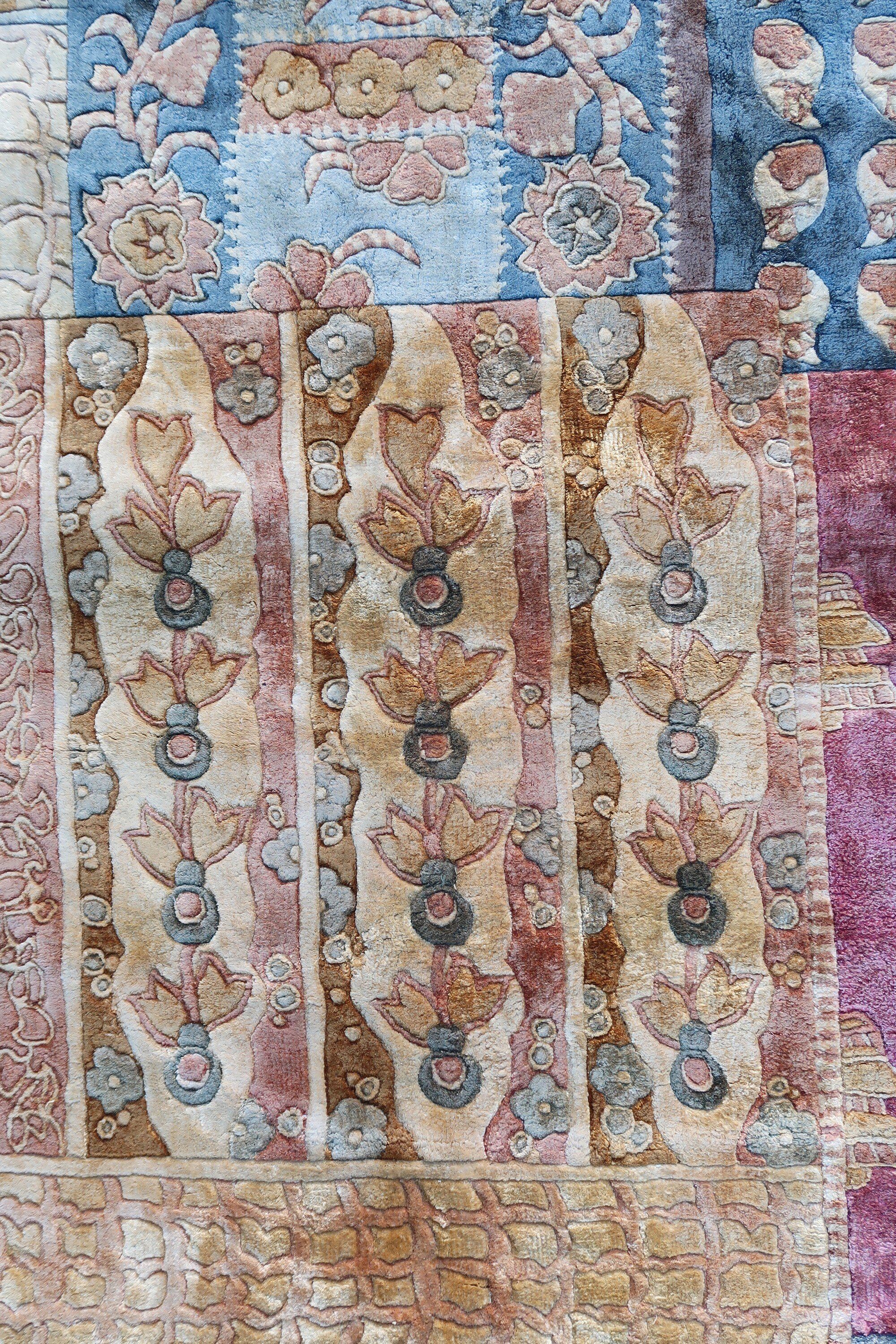Chinese silk rug 1980