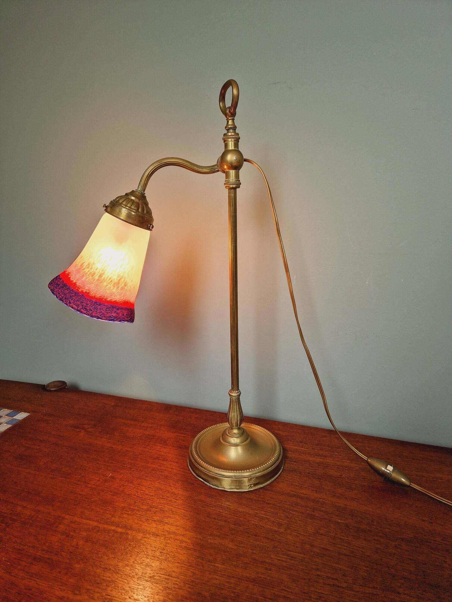 Art Deco desk lamp in brass and satin glass, 1920s-30s