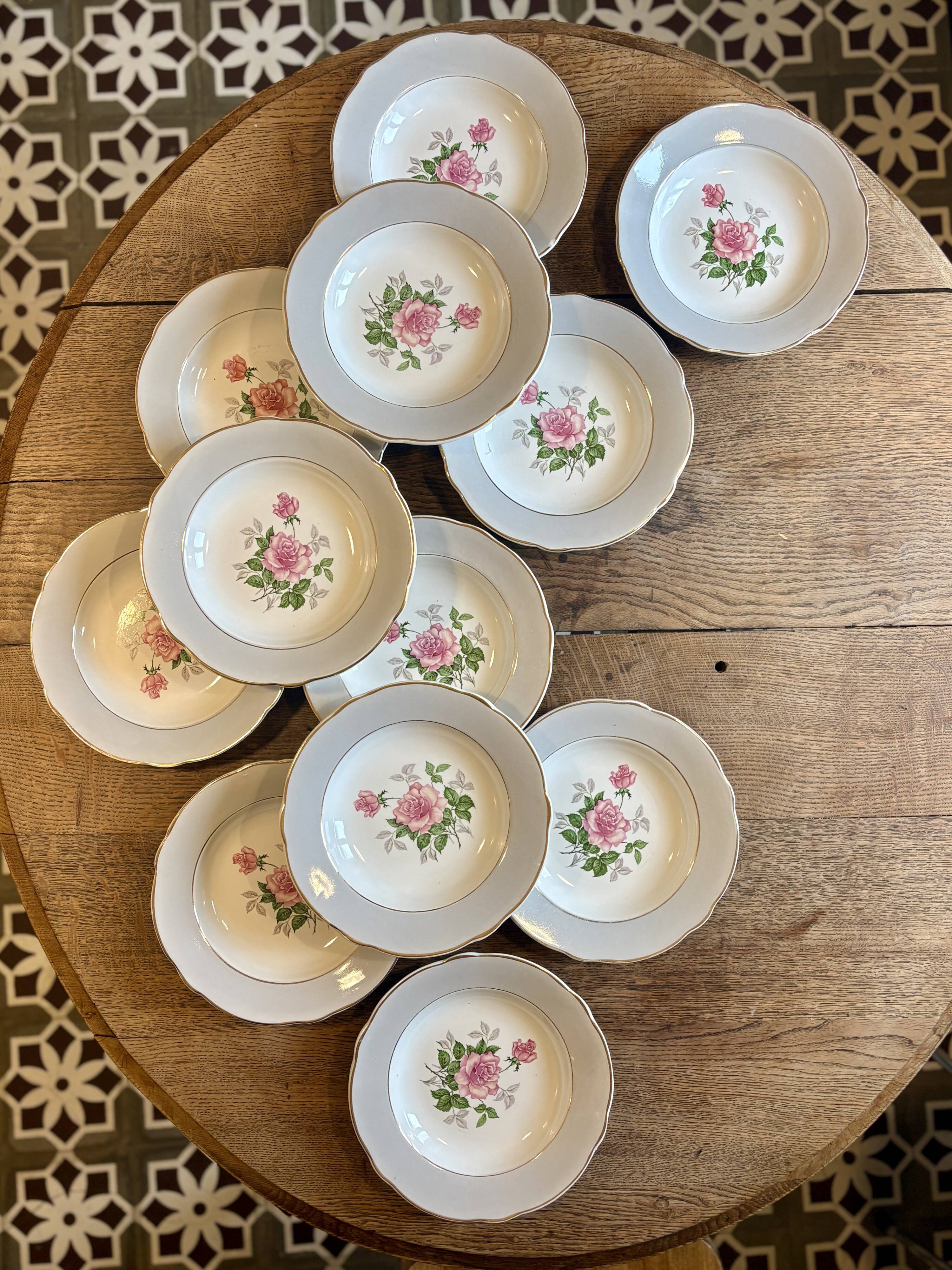 Set of 12 vintage deep plates - Fabiola model from Lunéville -