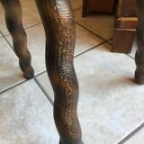 Tripod farm stool