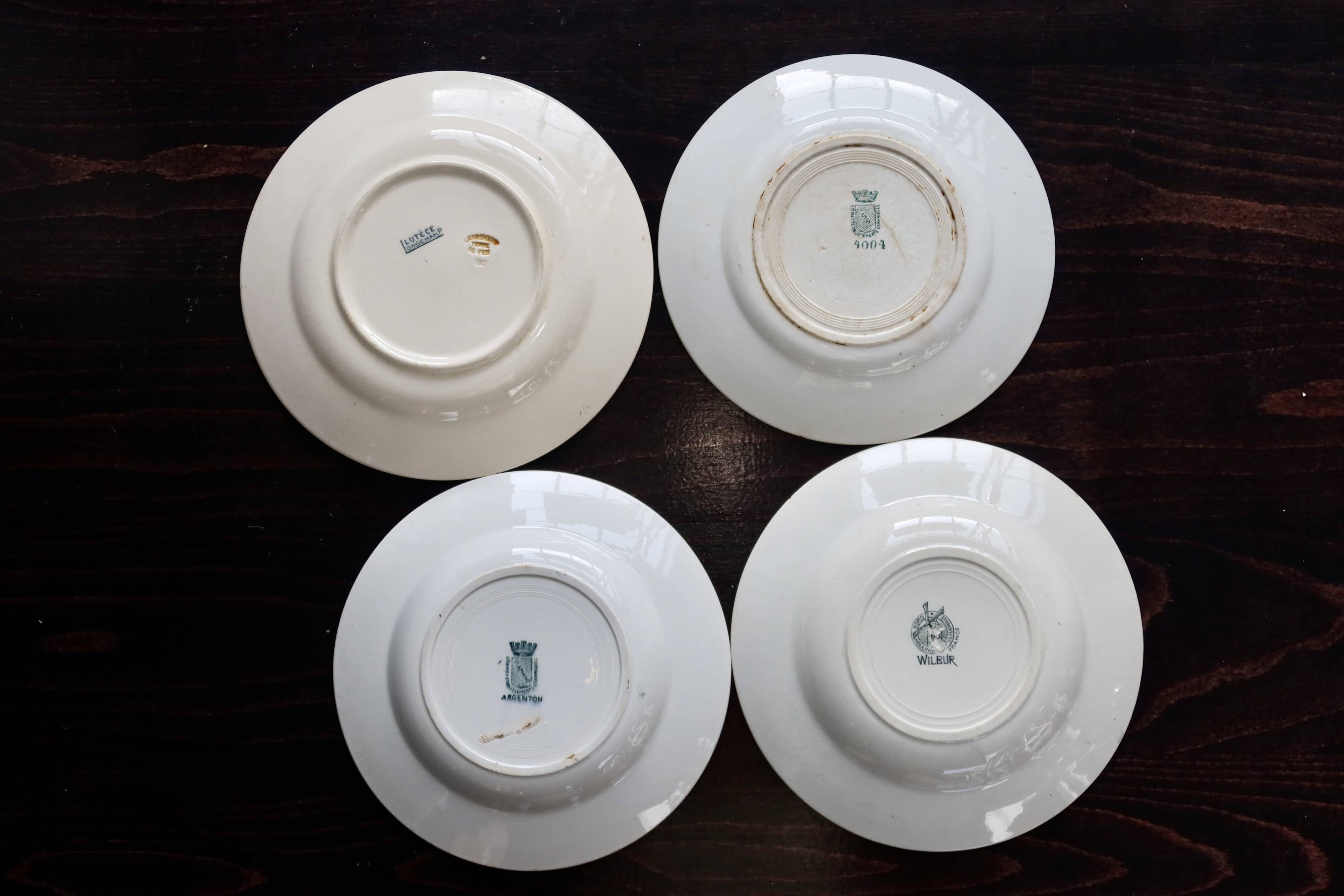 Mismatched vintage half-soup plates in ironstone - Green decor