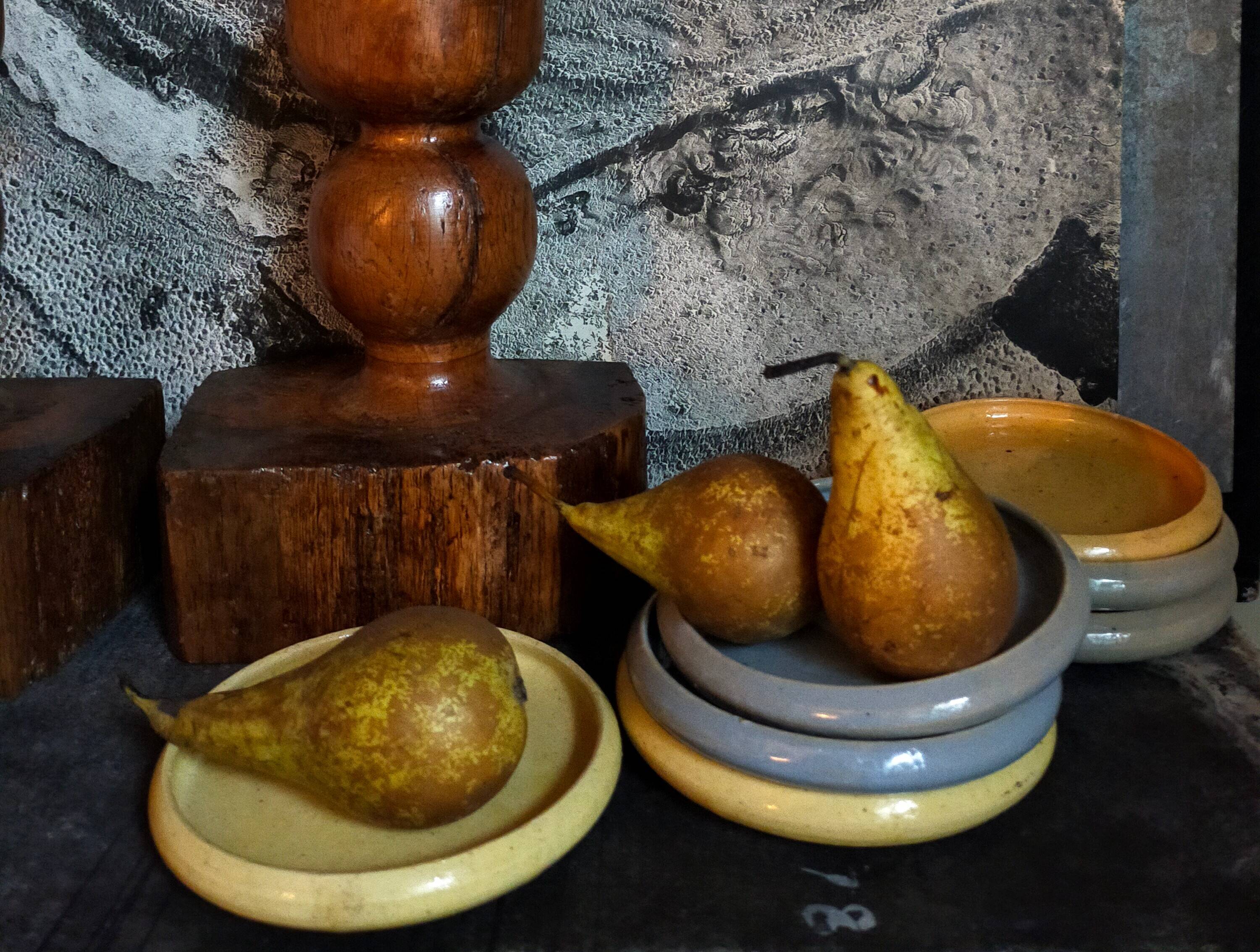 Seven vintage potter's sweet treat plates