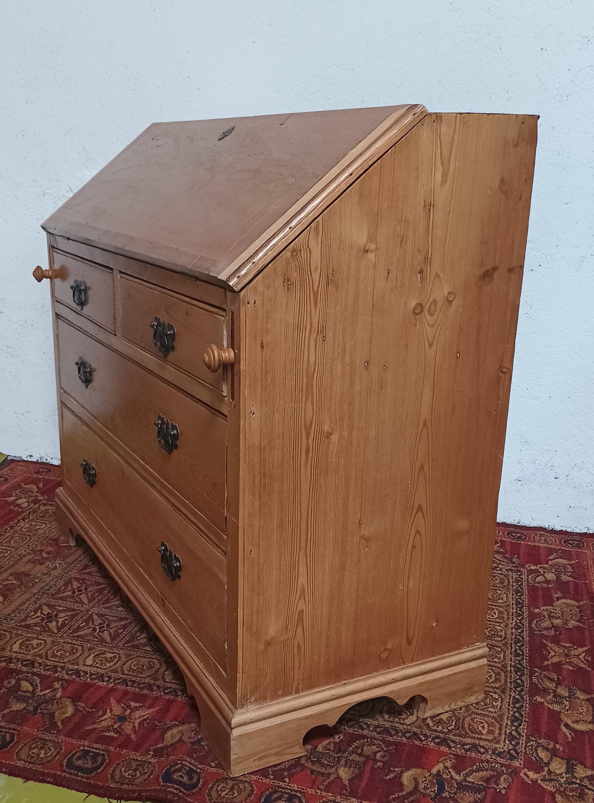 Slope desk, 19th century pine scriban