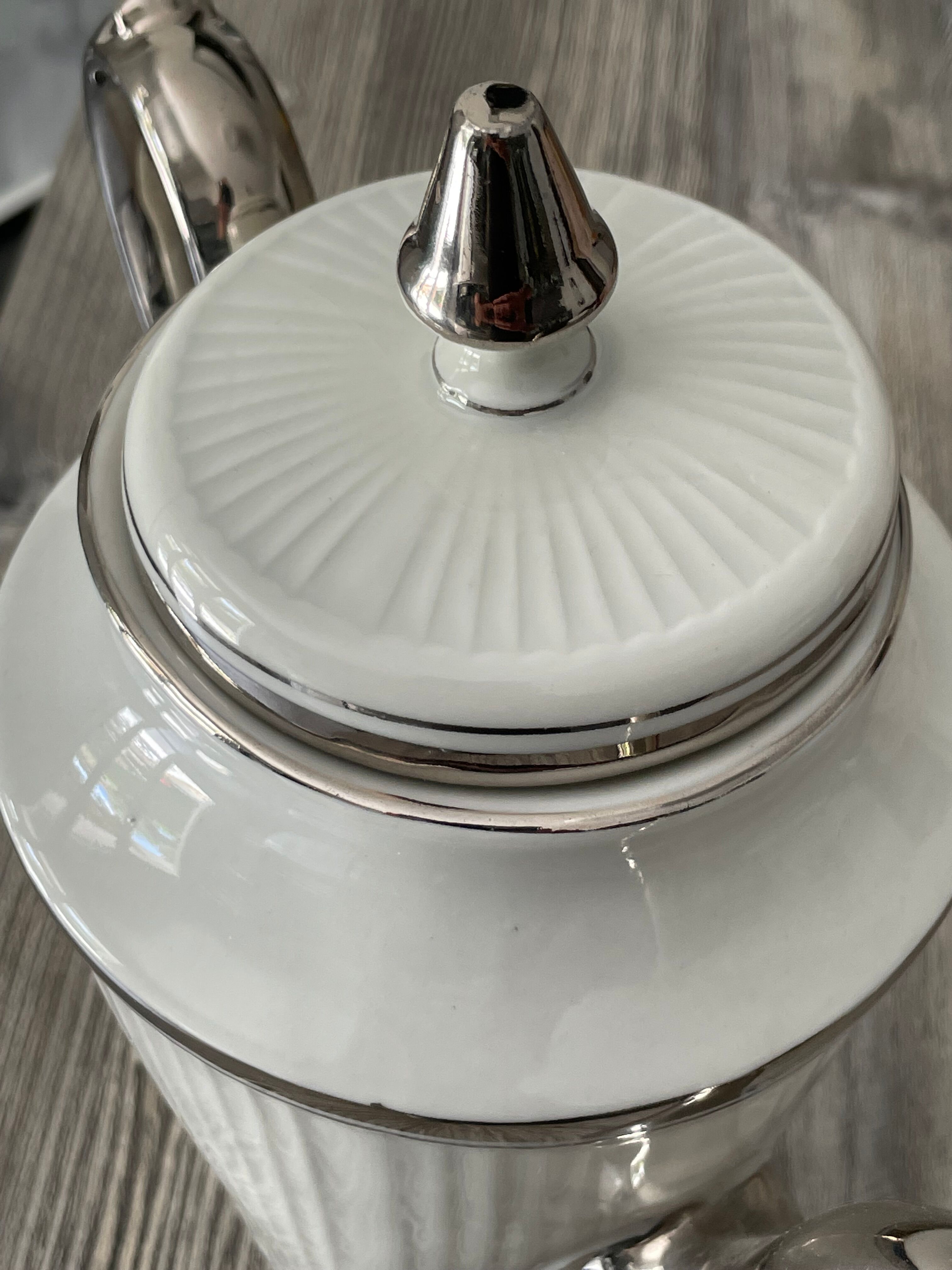 Porcelain coffee maker