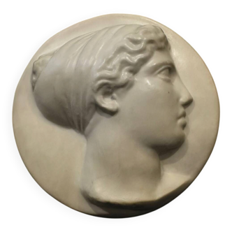 Sculpture relief woman