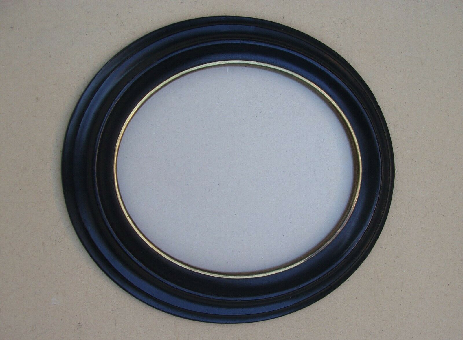 Black laqué oval frame with its blown glass - Napoleon III