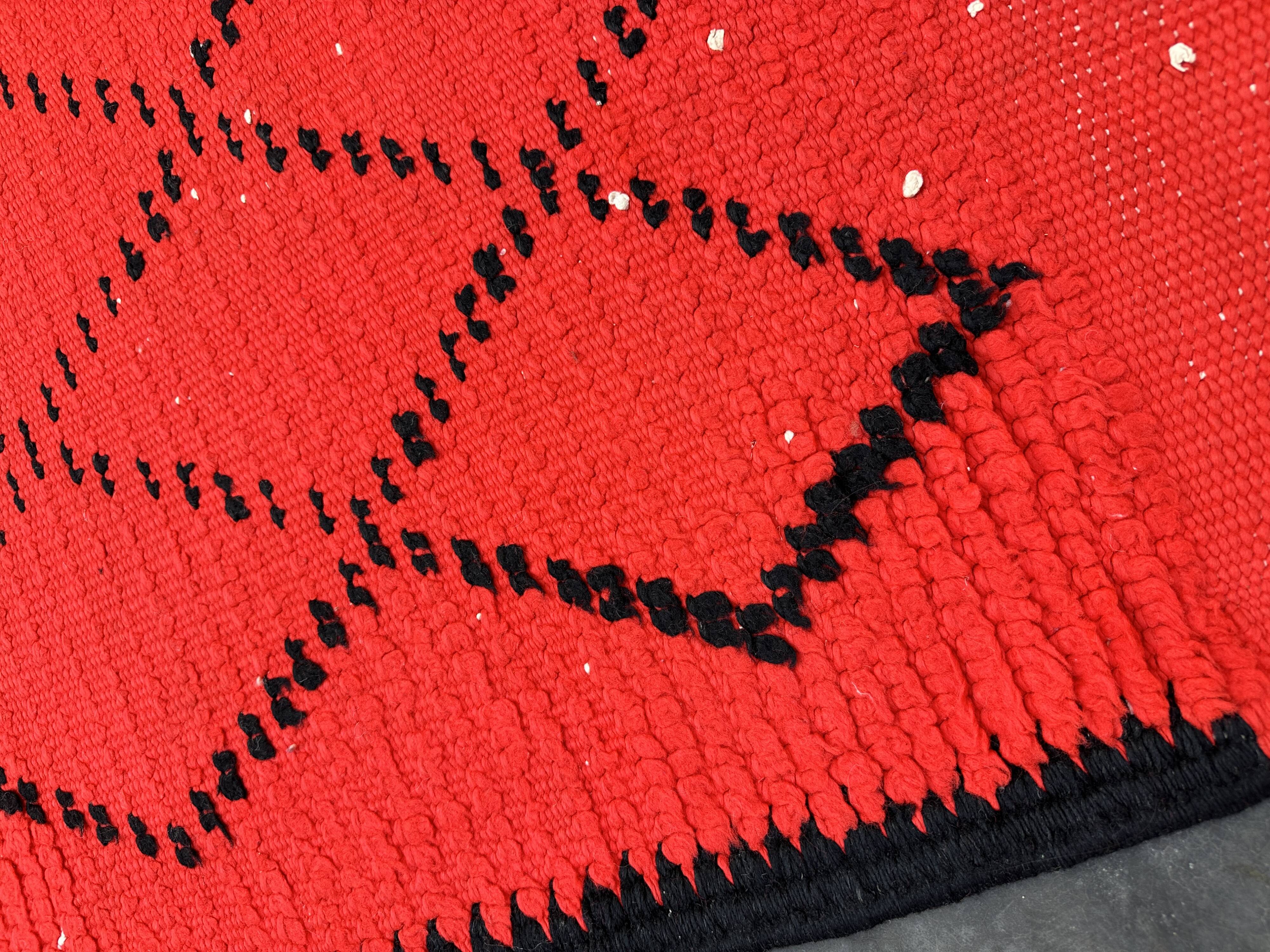 Moroccan carpet boujad red - 152 x 355 cm