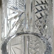 Vintage vase with flared neck in cut crystal - Decorated with geometric patterns / diamond braces