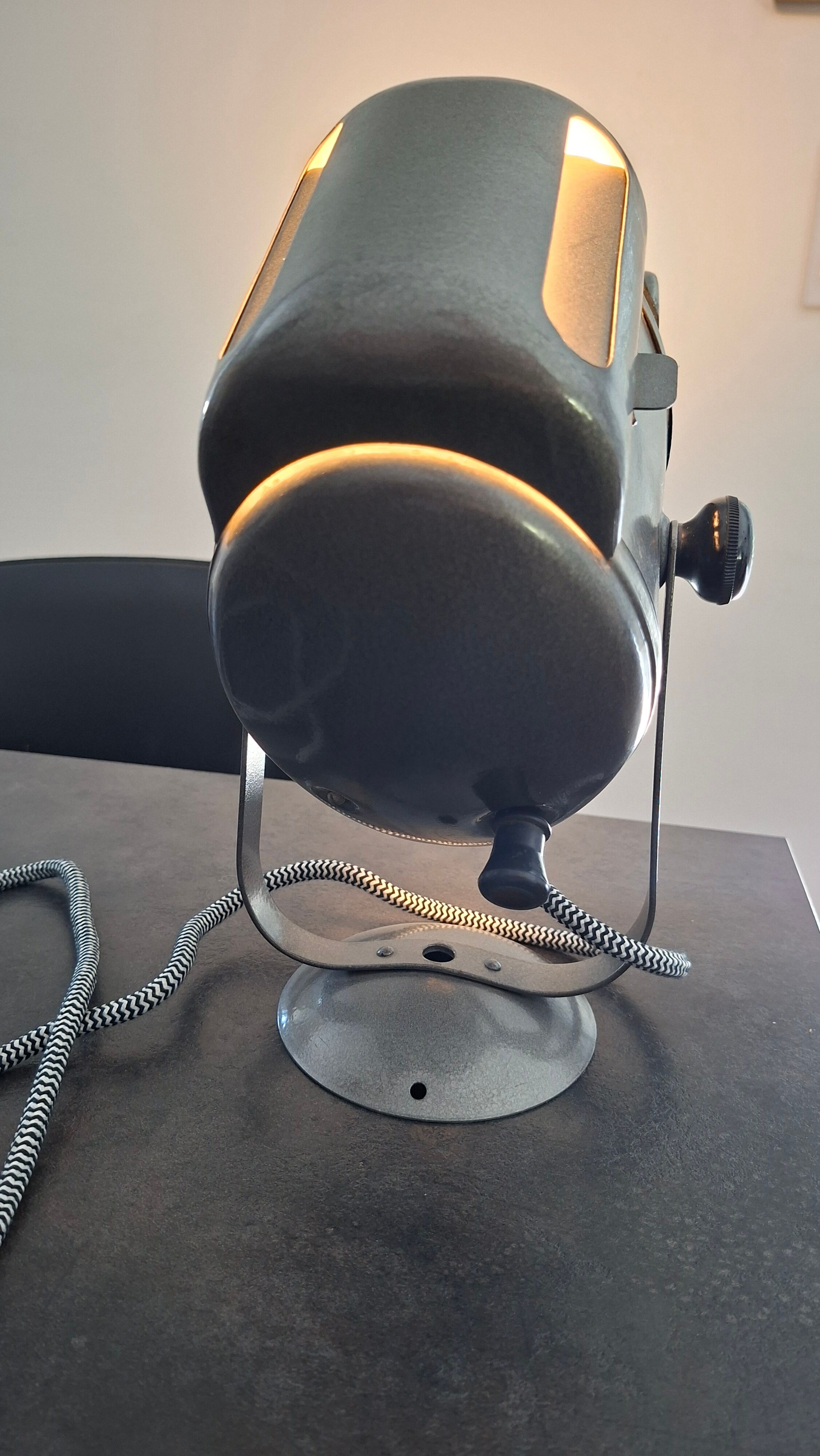 Cremer Paris Projector / Theatre / Cinema / Studio