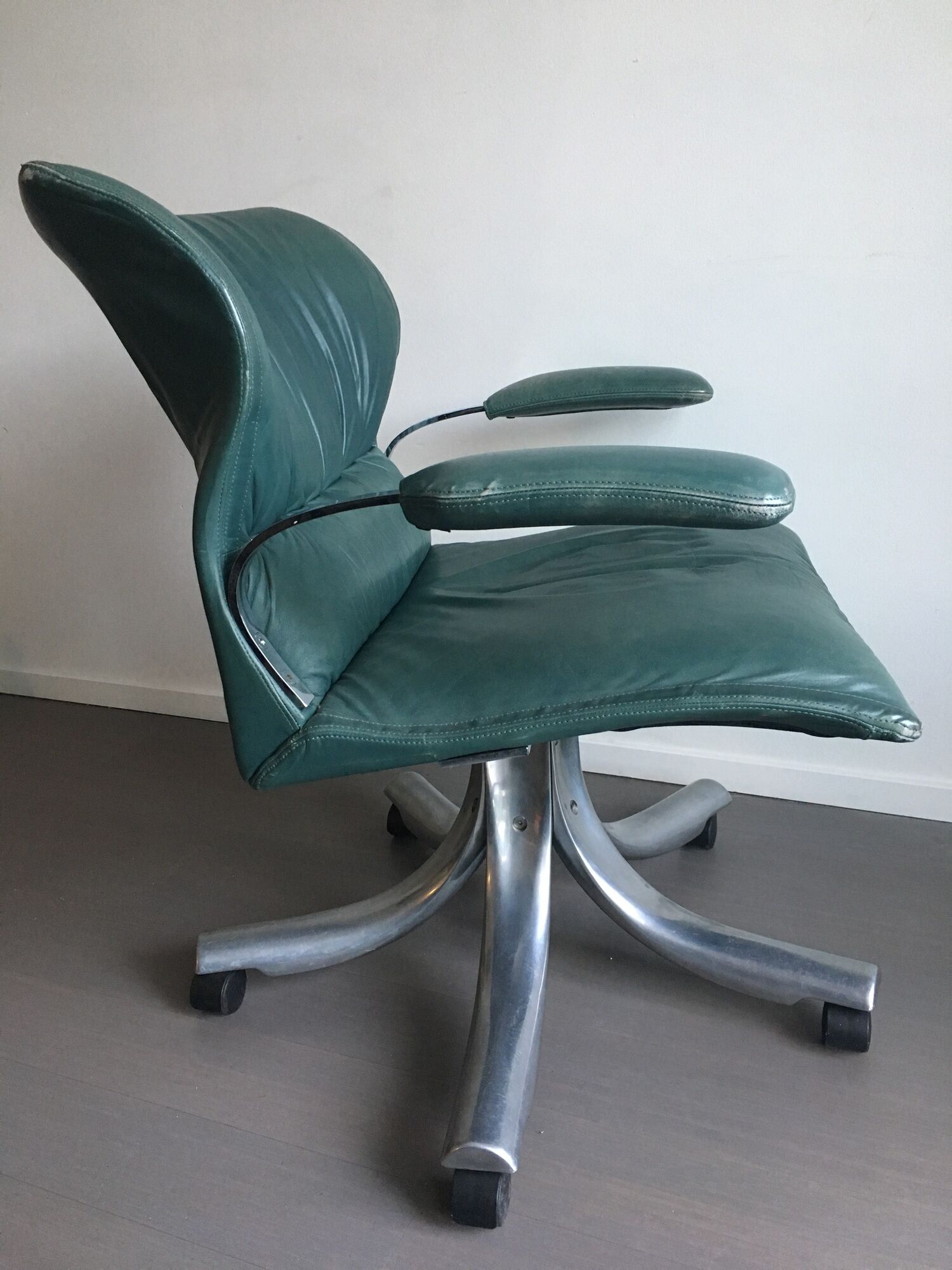 1970's Saporiti lounge chair by Giovanni Offredi
