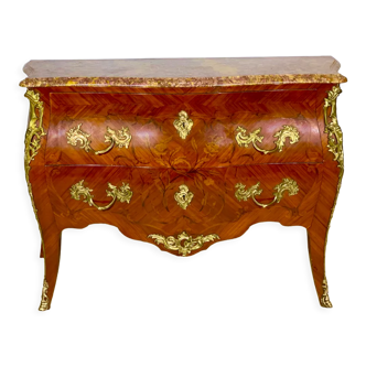 Commode style Louis XV