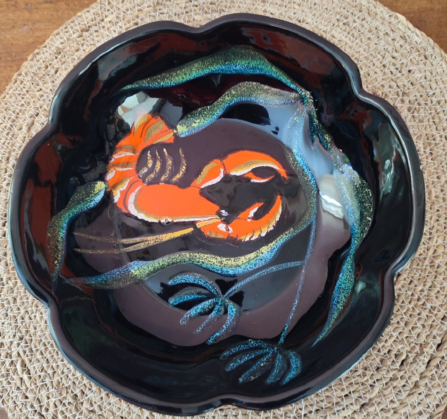 Salad bowl signed G. Fourmaintraux