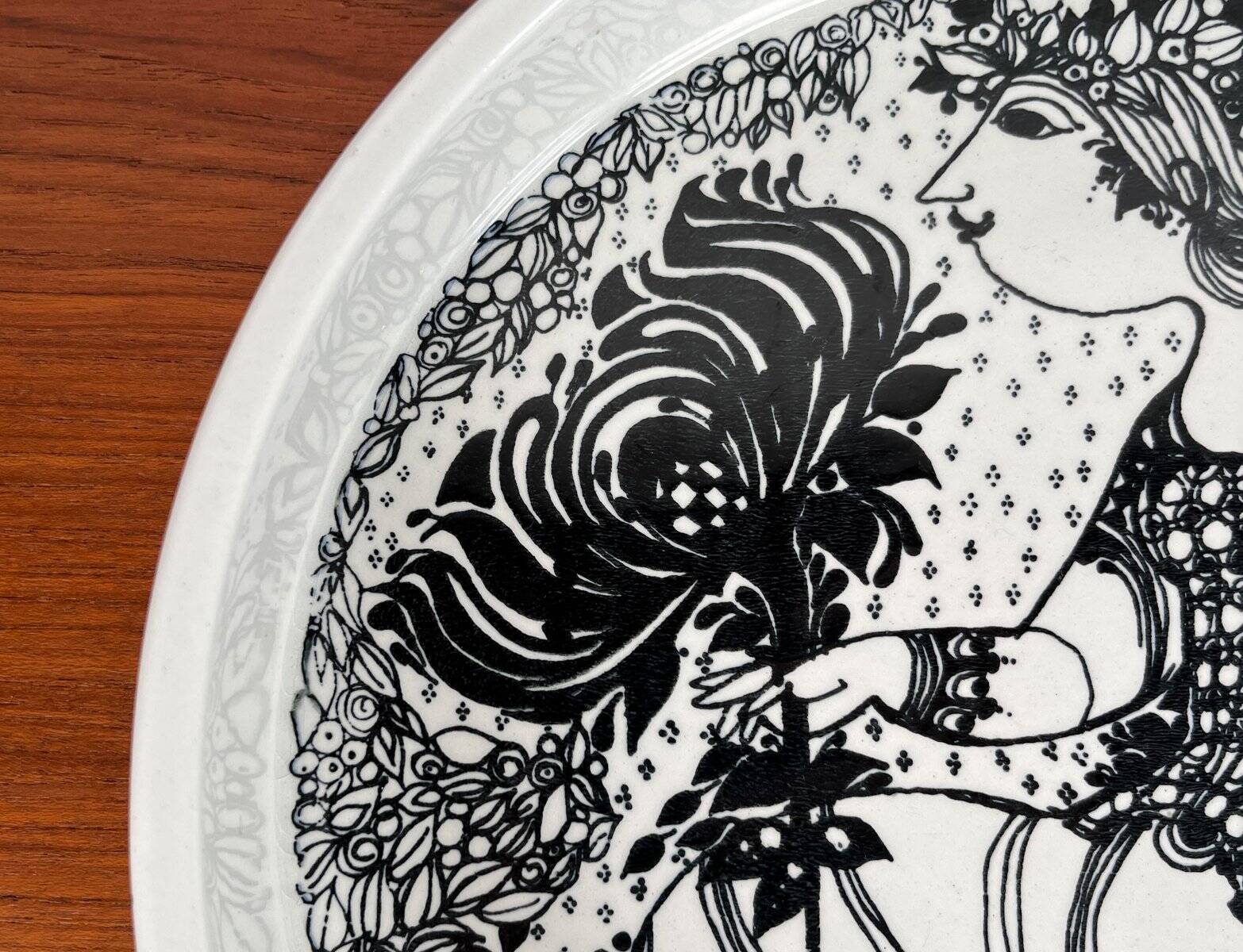 Danish Flora bowl mid-century by Bjørn Wiinblad for Nymolle, Denmark, 1960s.