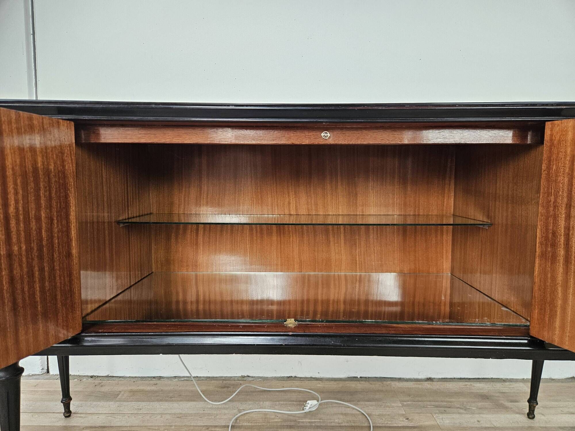 Mobile bar sideboard by Vittorio Dassi from the 1950s