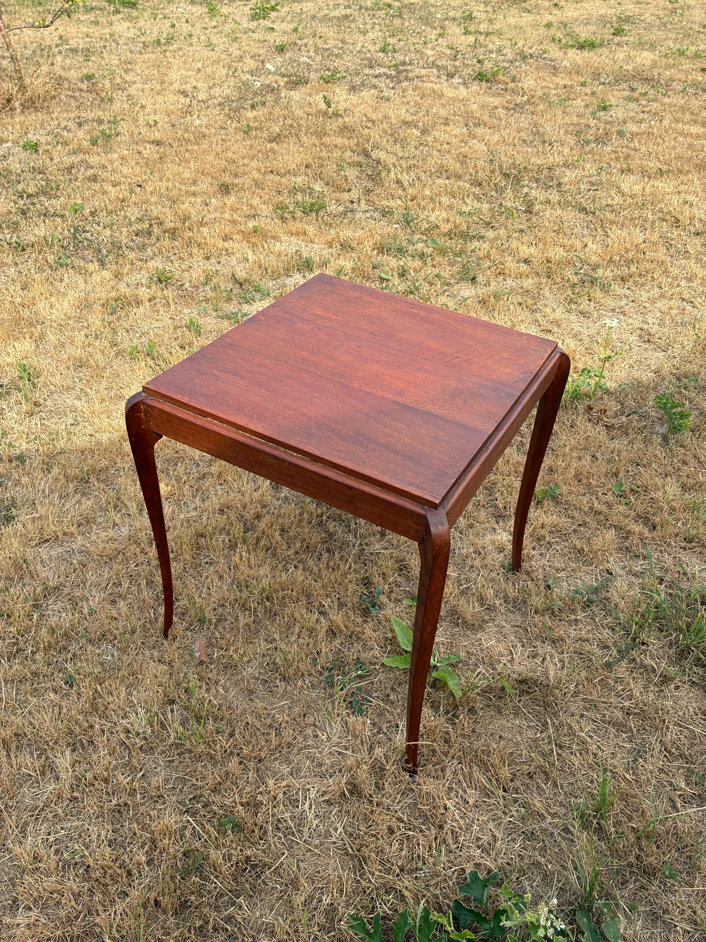 Table d’appoint ou table de jeux